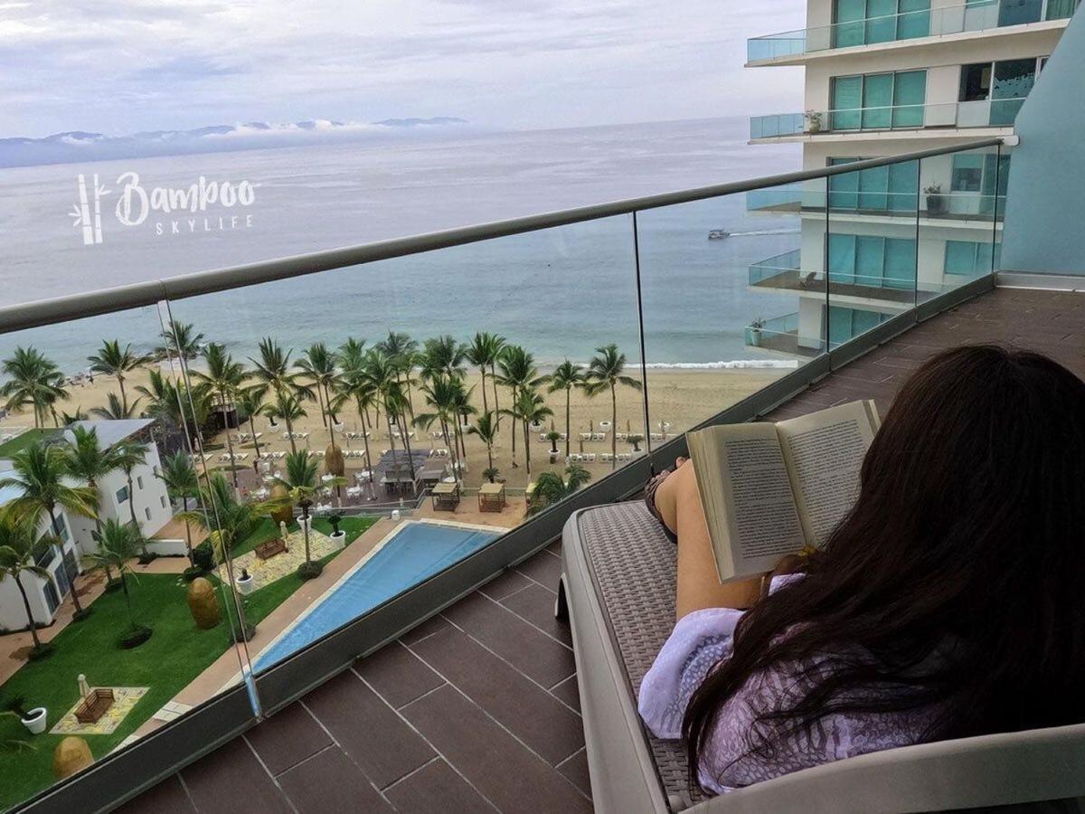 Icon Vallarta Beach Front By Bamboo Skylife ปูแอร์โตบาญาร์ตา ภายนอก รูปภาพ
