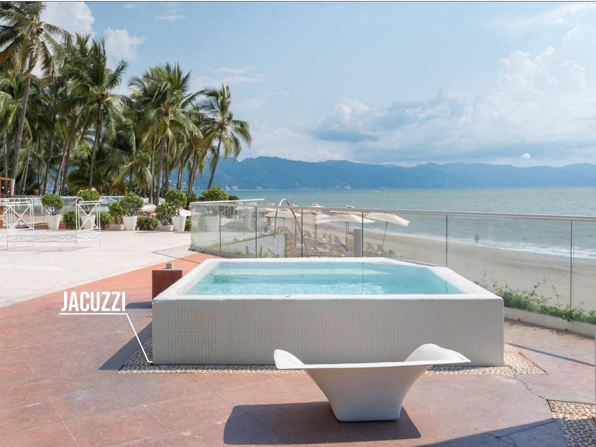 Icon Vallarta Beach Front By Bamboo Skylife ปูแอร์โตบาญาร์ตา ภายนอก รูปภาพ